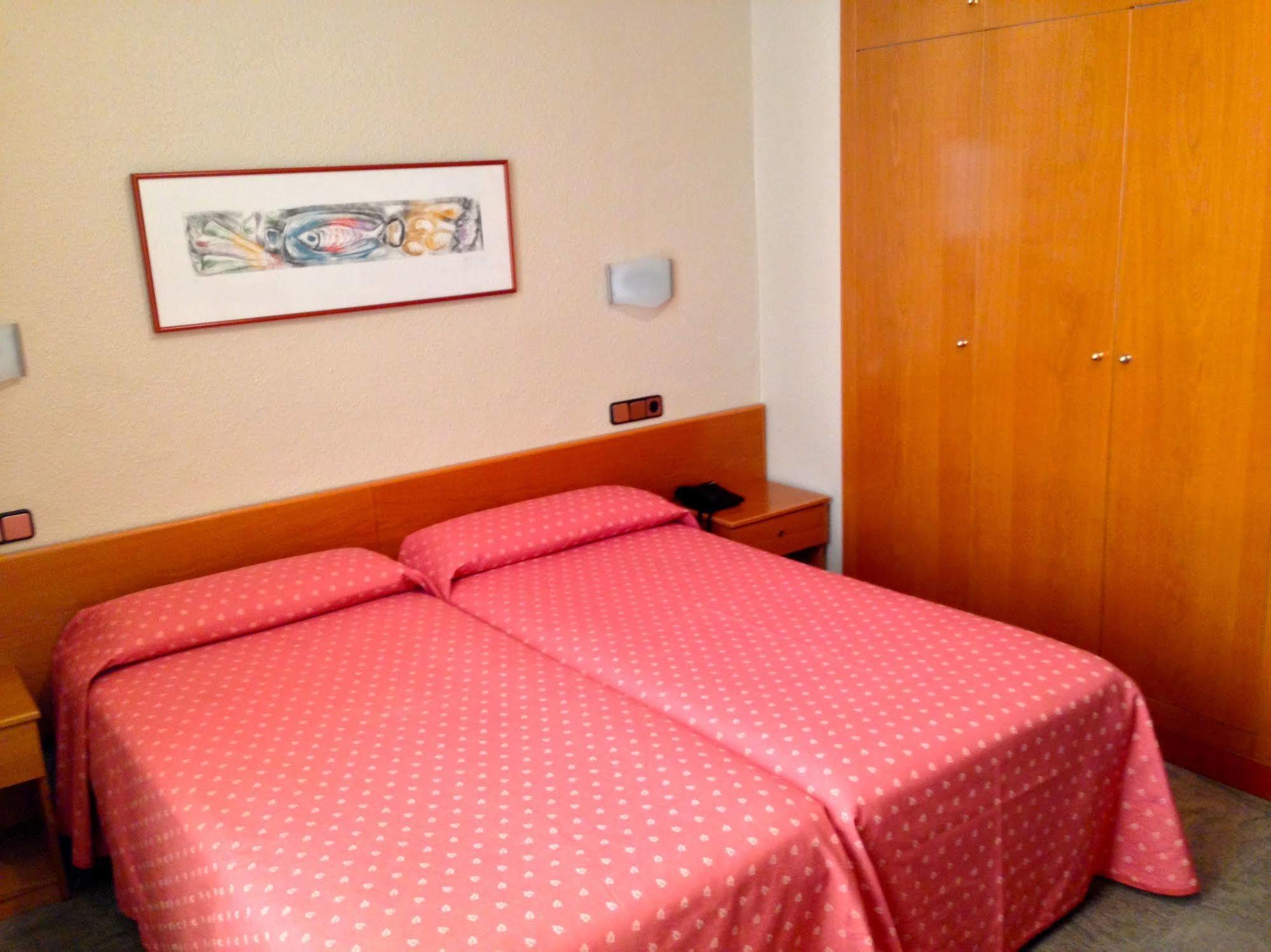 Pelayo Deluxe Apartments Барселона Екстериор снимка
